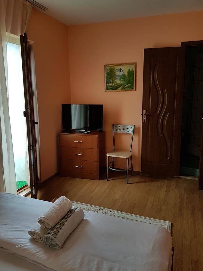 Vila Carmen Cazaci Buitenkant foto
